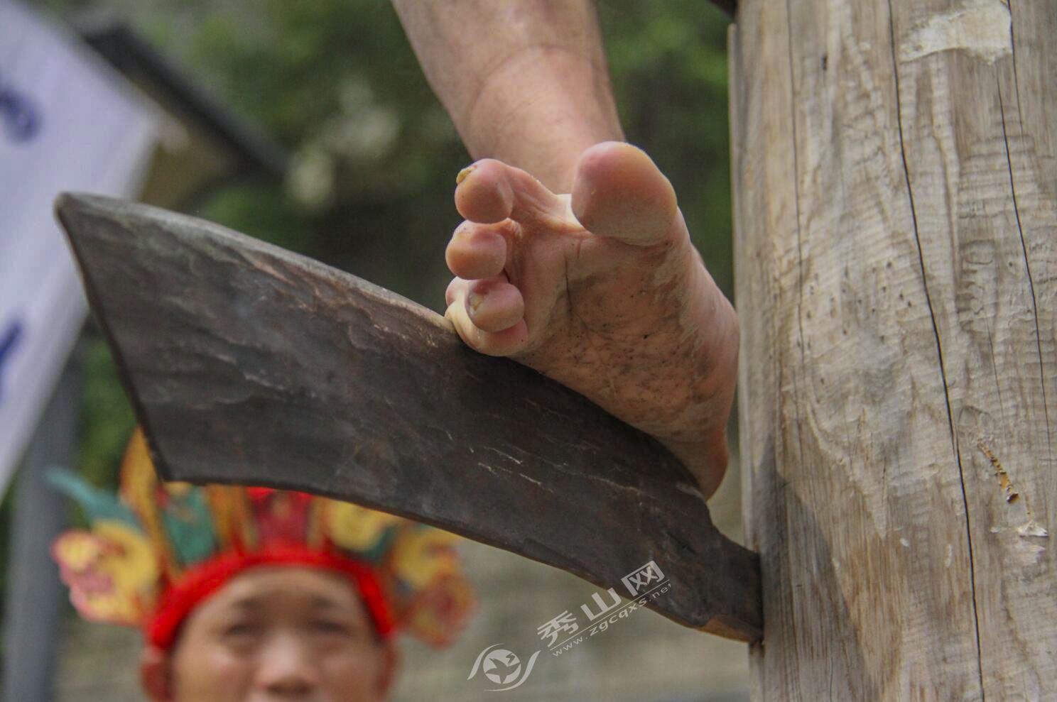 他与“刀山火海”相伴